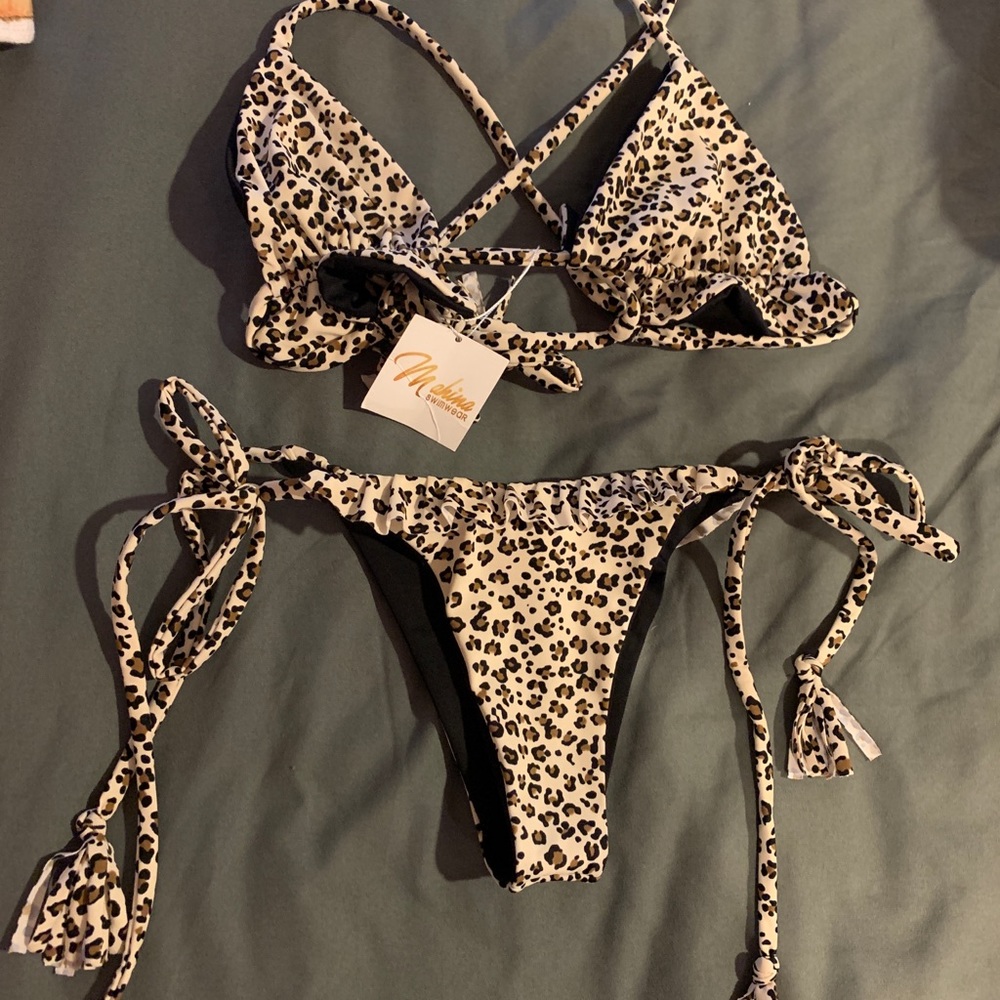 Mahina swimwear top and bottom - Picture 2 of 2